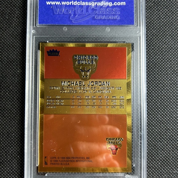 1996-97 Fleer Polychrome 10th Anniversary Refractor Gold Michael Jordan WCG 10 - Picture 2 of 2